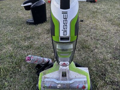 Bissell multi-surface brush cross wave vacuum