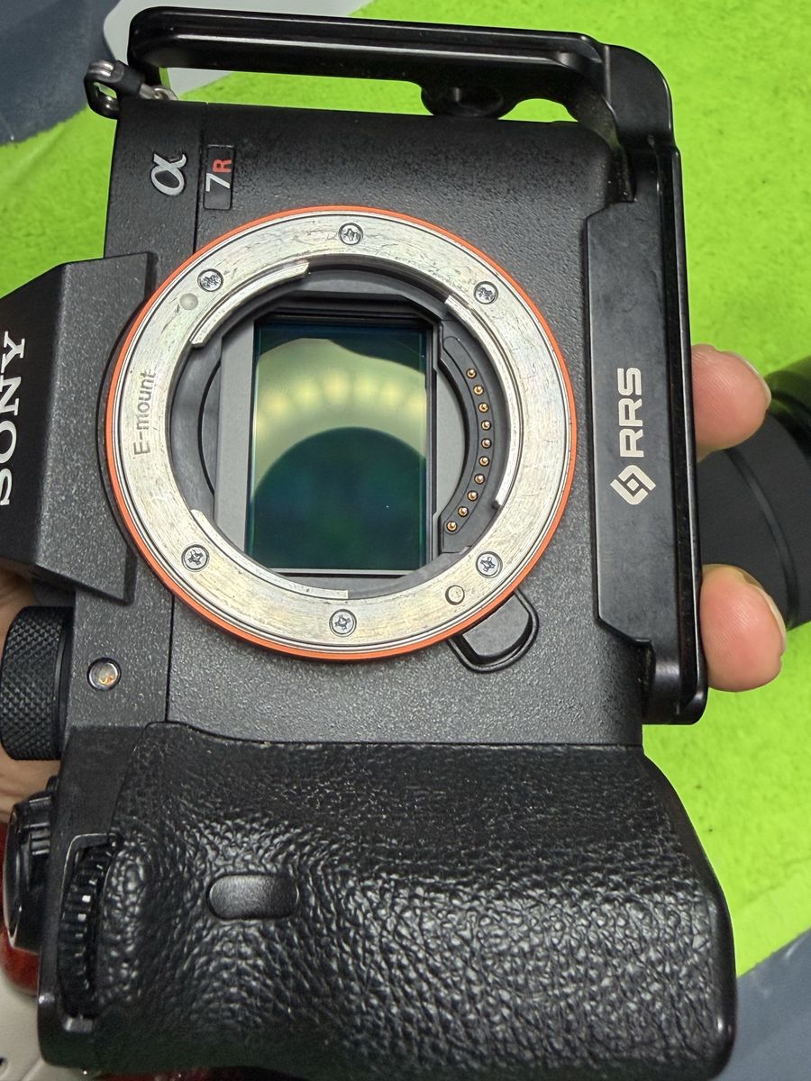 A7r iv+ fe28-70mm oss kit like new