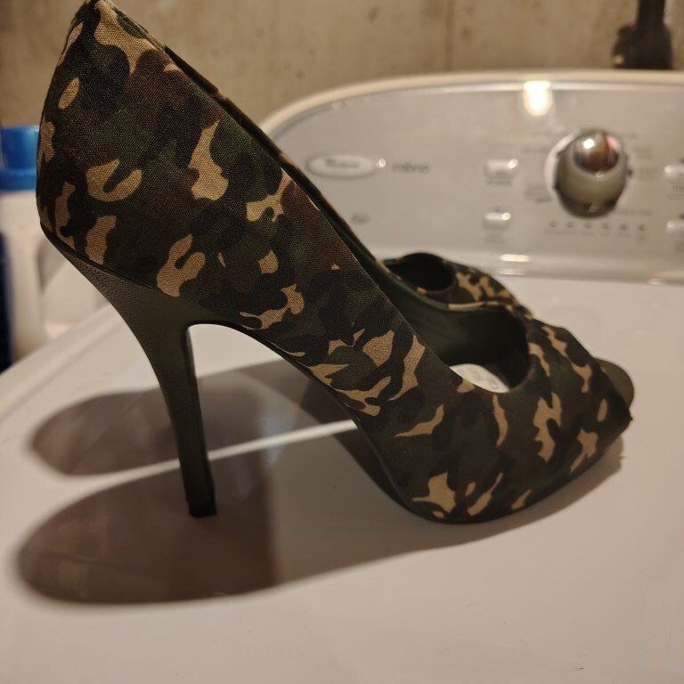 women's open toe shoes size 8