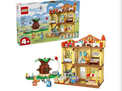 LEGO Bluey's Family House Set 11203 - 382 Pieces, for Ages 4+