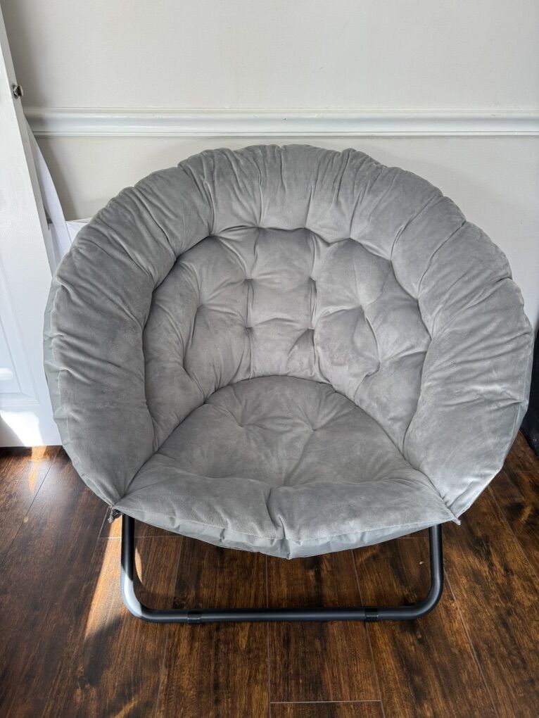 Gray Papasan Chair-w/ Black Metal Folding Frame