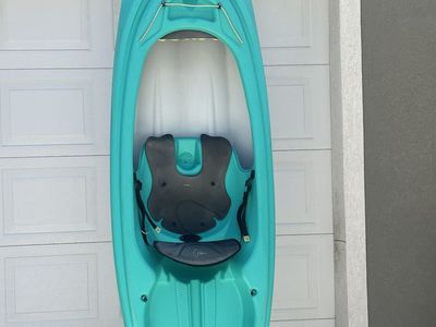 Pelican 10 ft Sit-In Kayak - Teal/White