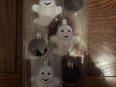 Mini Halloween ghost ornaments