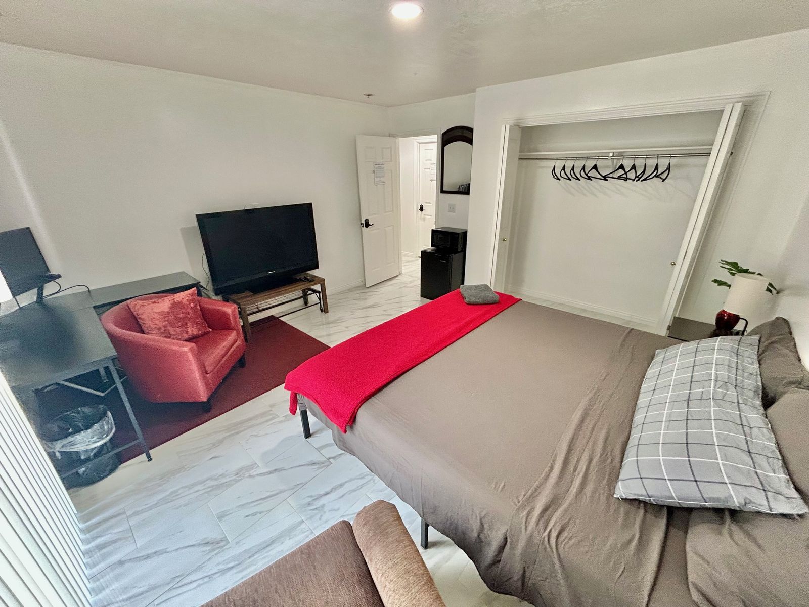 ️ Private Executive Suite Near Holladay Hills | 20 Min to Downtown SLC & Ski Resorts