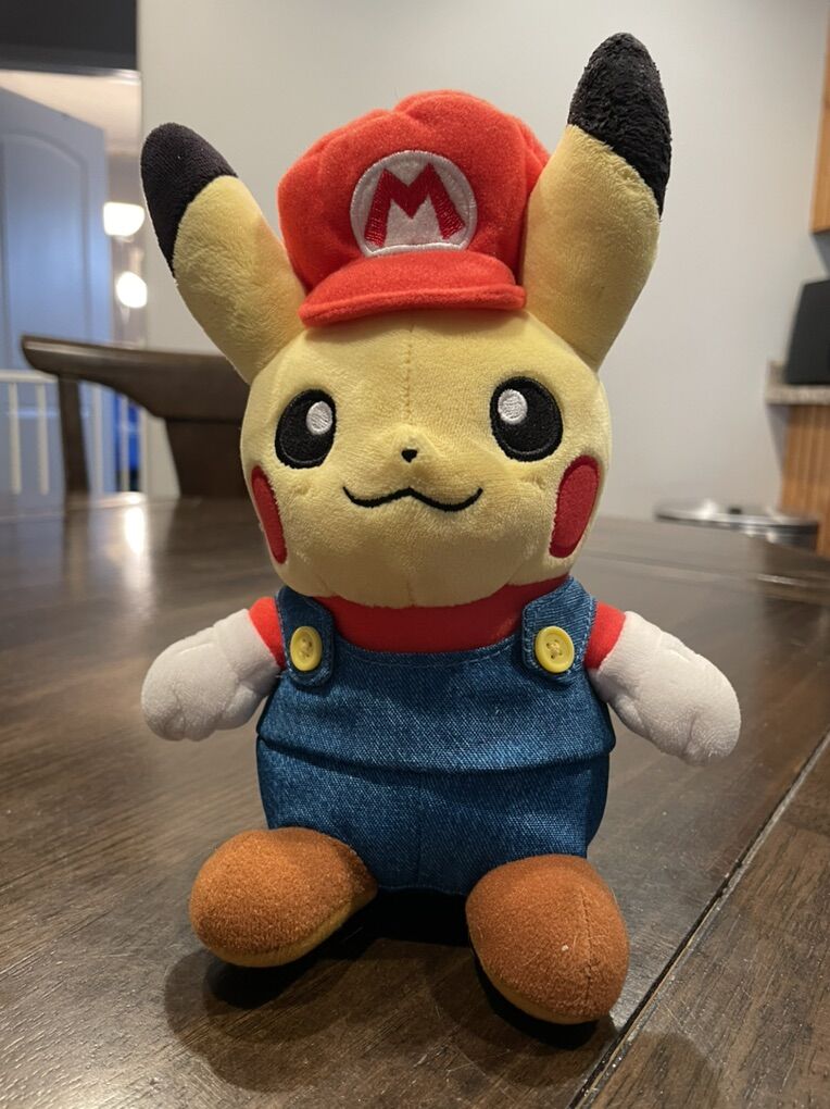 MARIO PIKACHU original Pokemon plushie
