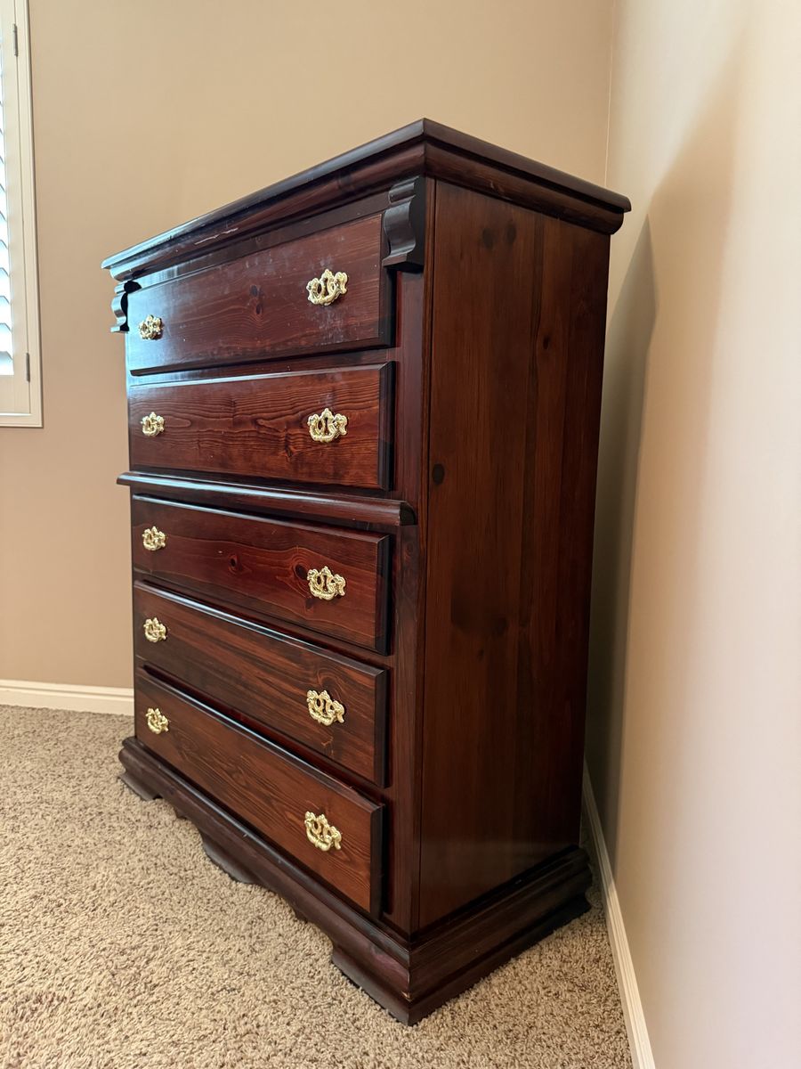 Main image 3