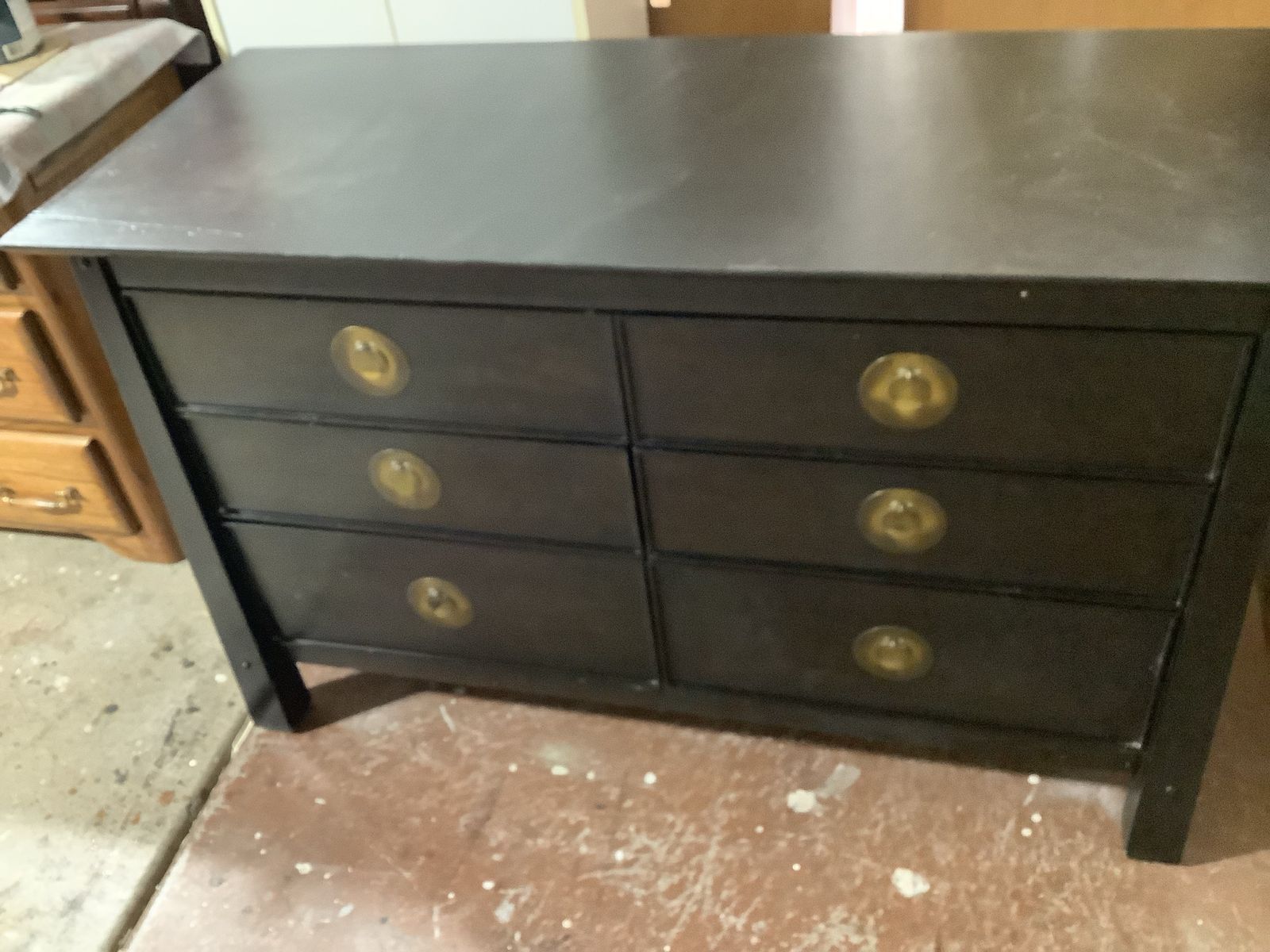 Main image 3