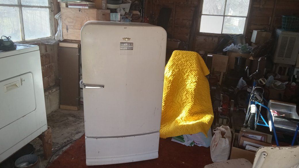 vintage 1950's Frigidaire refrigerator