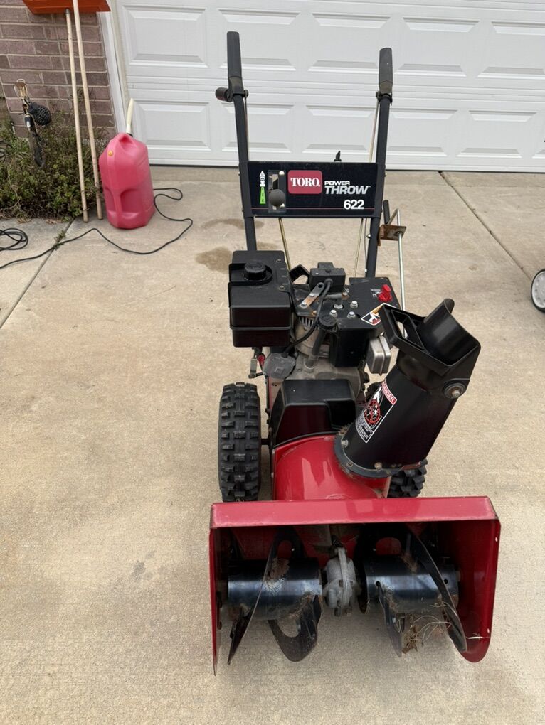 SnowBlower - Toro Power Throw 622
