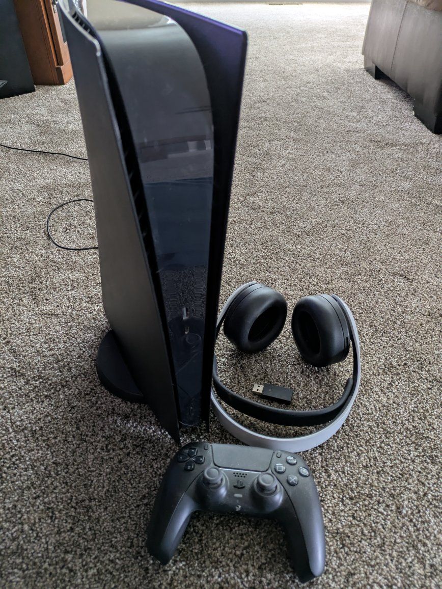 PS5 Digital Blacked Out