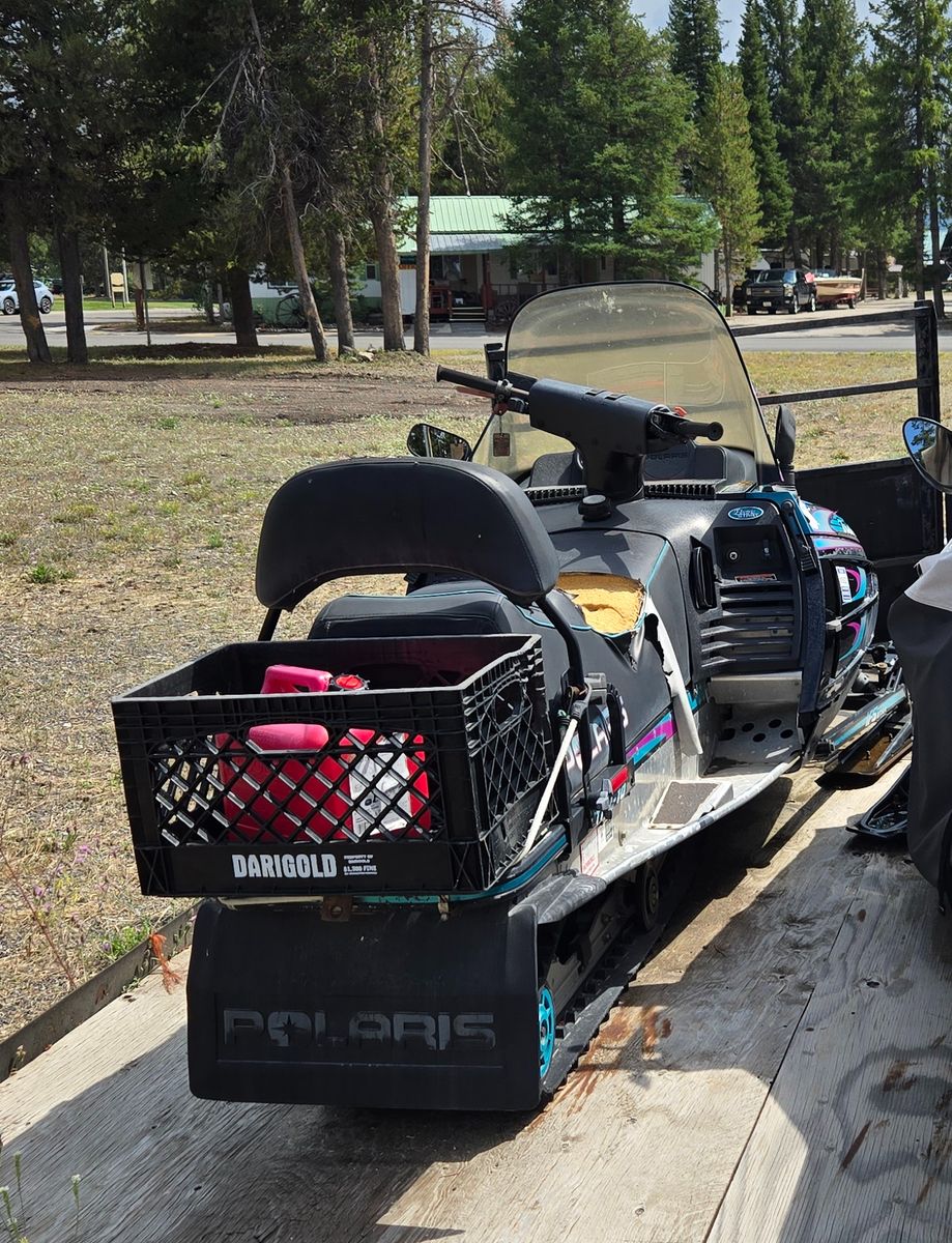 Artic Cat Trail Snowmobile