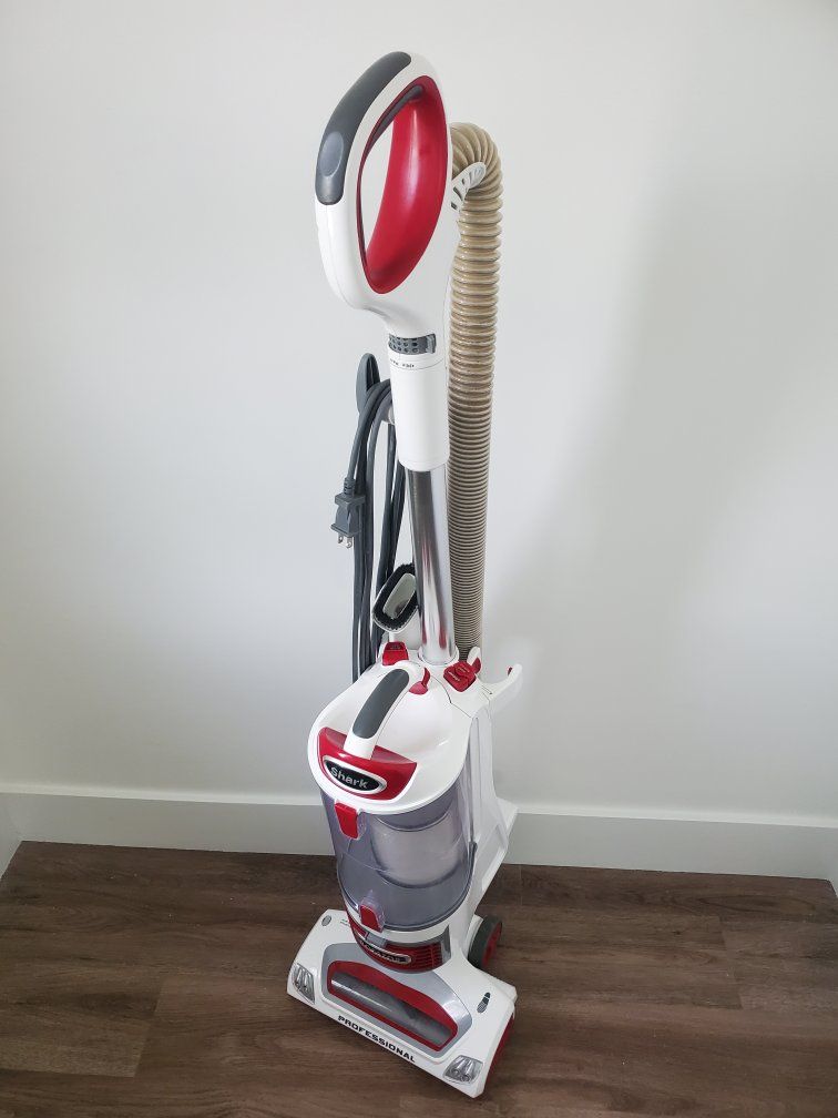 Shark Bagless Upright Vacuum Cleaner Rotator Lift-Away for Pet Hair Carpet Bare Floors