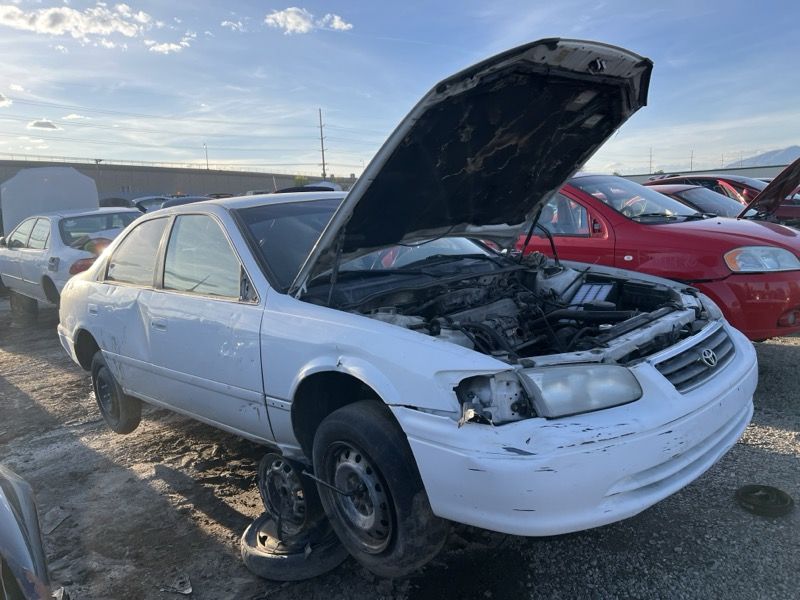 New Arrival - 2000 Toyota Camry Parts