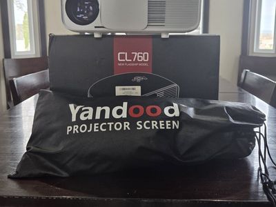 CL 760 projector