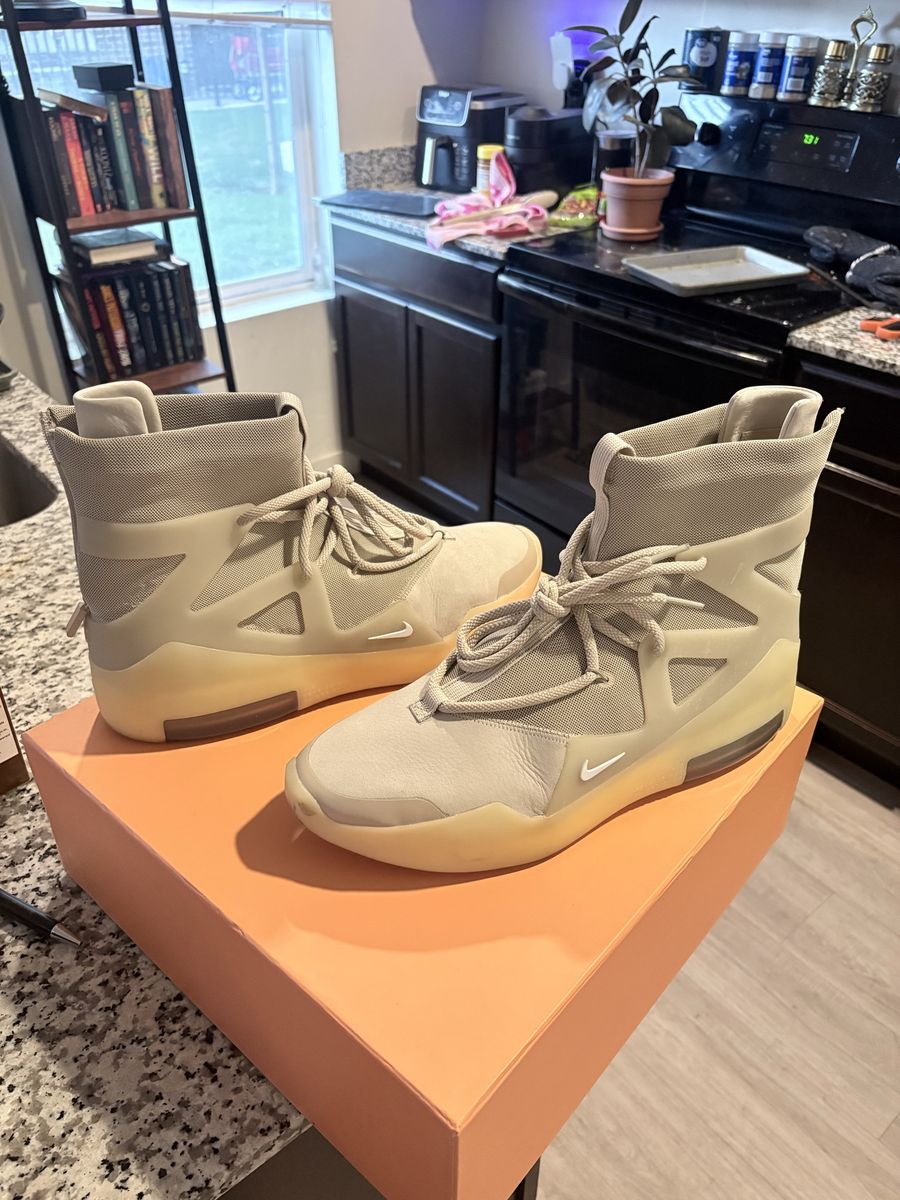 Fear of god Nike (bone color)