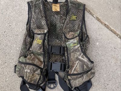 Hunter Safety System Pro Series Safety Harness Vest Camo L/XL