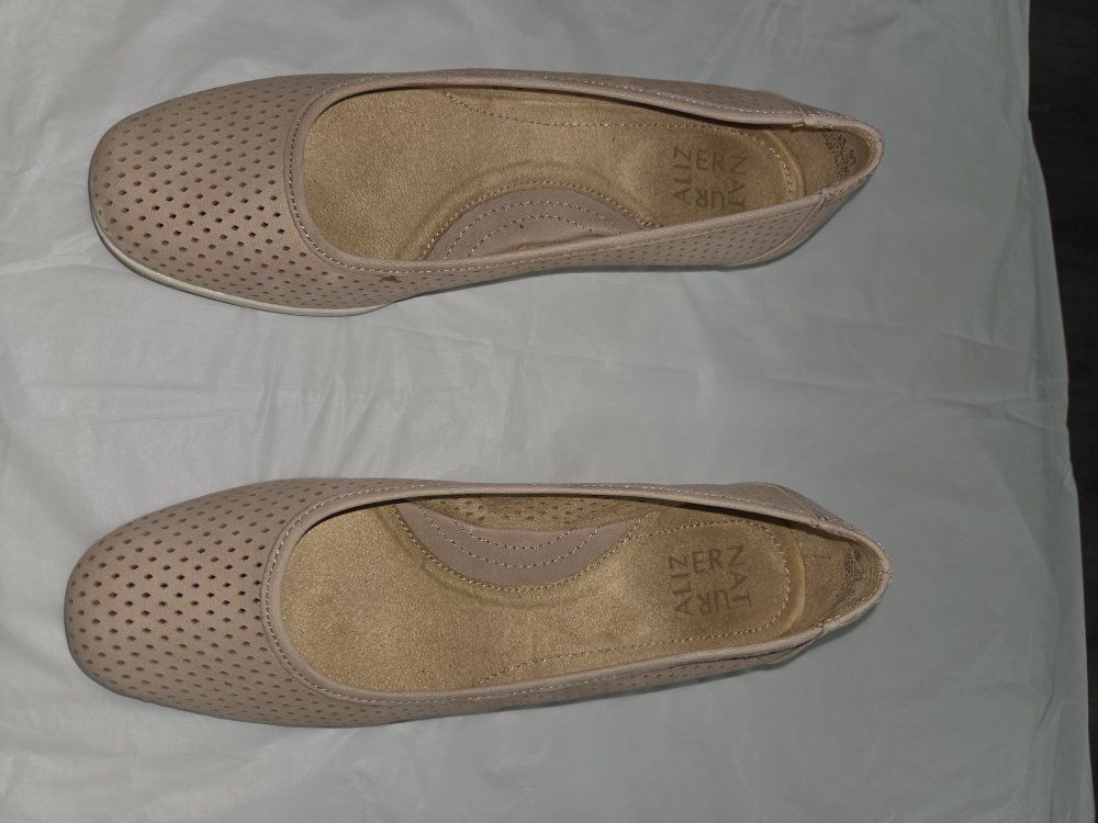 Naturalizer Pink Perforated Leather Wedge Heel Shoes Women's Size 8