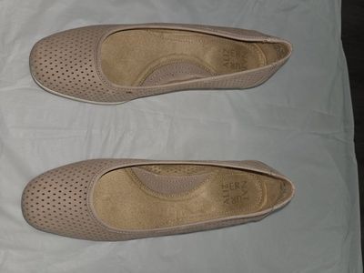 Naturalizer Pink Perforated Leather Wedge Heel Shoes Women's Size 8