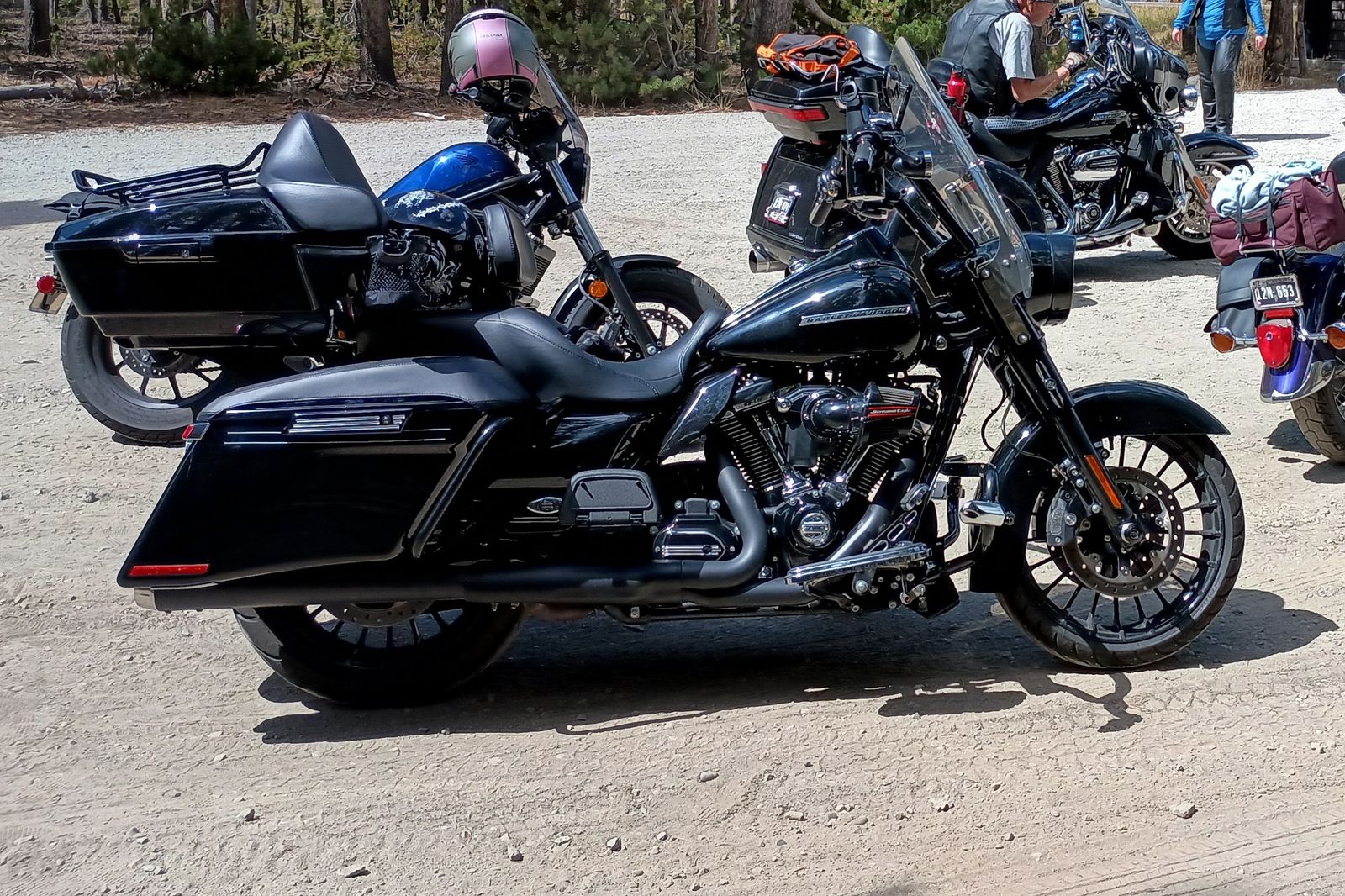 2017 Harley Davidson Road King Special 107 loaded!