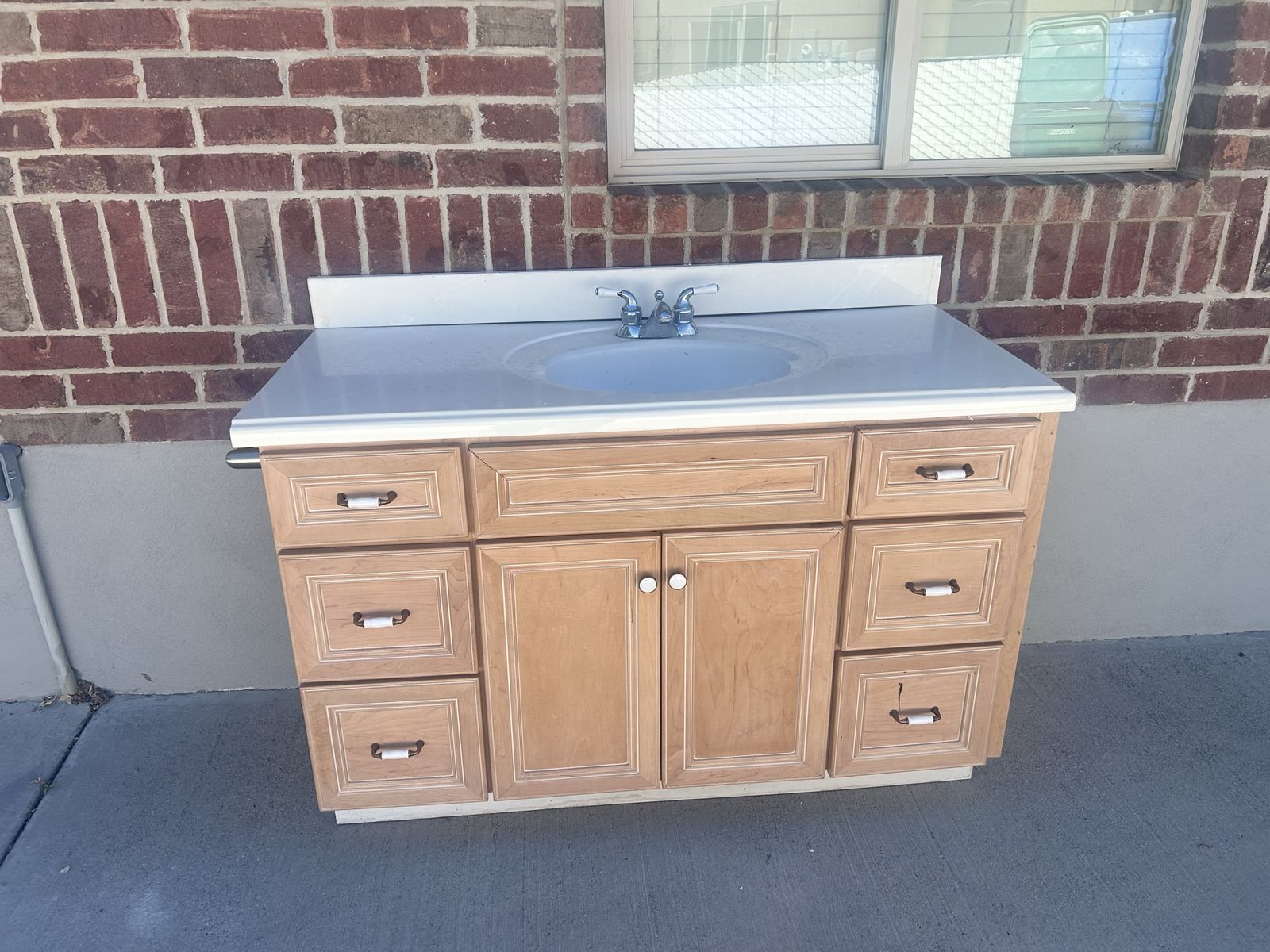 Bathroom Vanity Cabinet with engineered marble countertop 