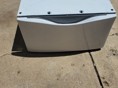 Whirlpool 15" Drawer Pedestal Riser Stand
