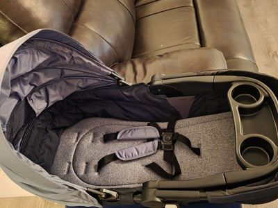 Graco stroller attachement bassinet/ seat