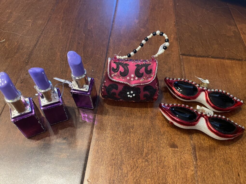 6 New Vintage Style Glass Ornaments Beauty