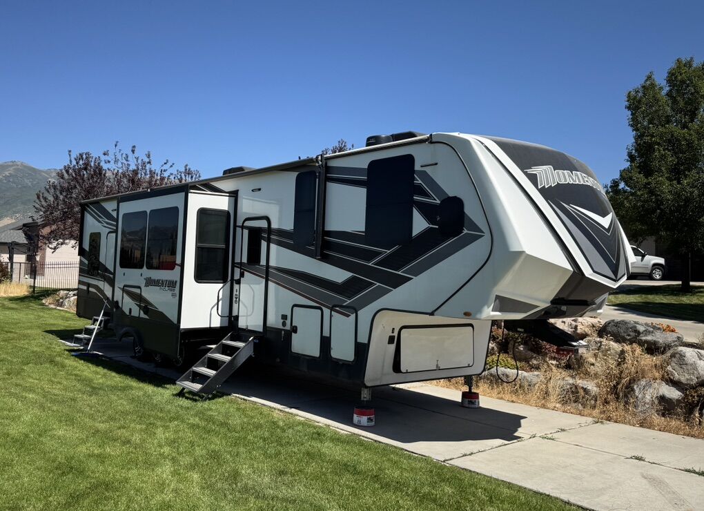 2021 Grand Design Momentum 381M w/ 15ft Garage