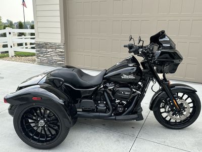 Brand New Custom 2024 Harley Davidson Freewheeler