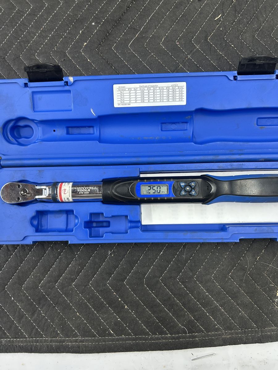 Cornwell 3/8 digital torque wrench