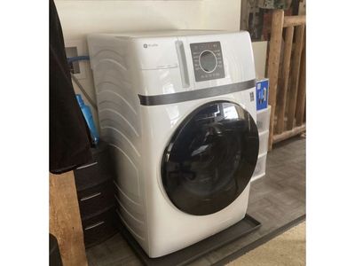 GE Profile All-in-One Washer Dryer Combo 4.6 Cu Ft White w/ 7" Pedestal - Needs Sensor Repair