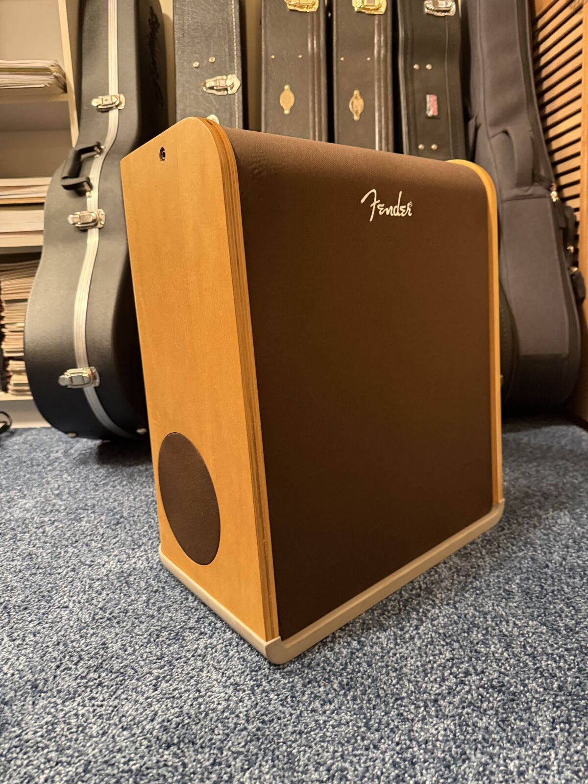 Fender Acoustic SFX 2X80 Watt Stereo Acoustic Guitar Amp