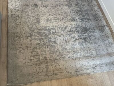 Accent Rug