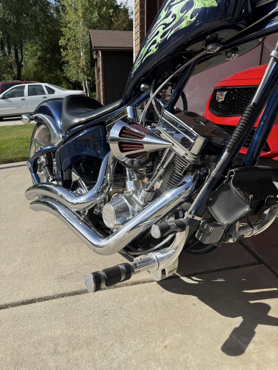 Big Dog Motorcycles S&S 117 Chopper with Vance & Hines Pipes, 7k Original Miles