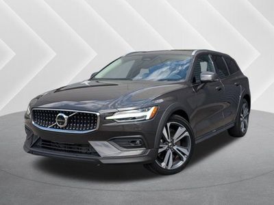 2025 Volvo V60 B5 Plus