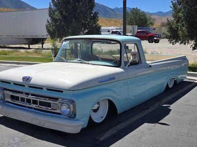 1961 Ford F-100