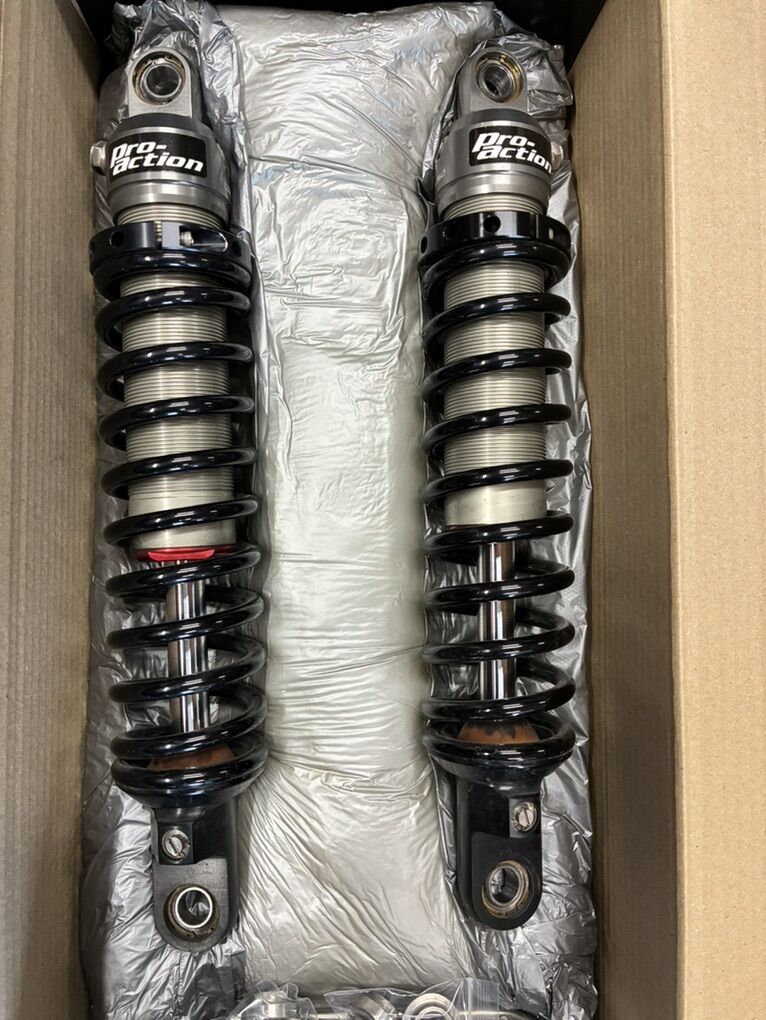 Harley-Davidson FLH Rear Shocks