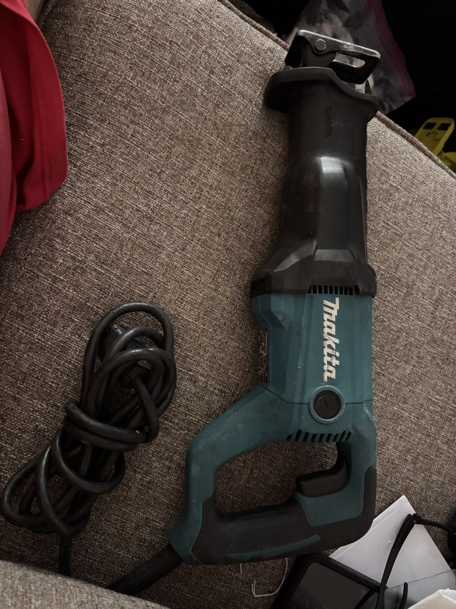 Makita Jr L3051t Heavy Duty Reciprocating Saw