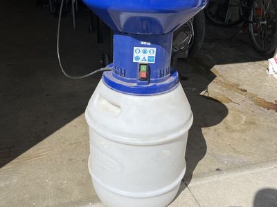 AMA Grain Grinder
