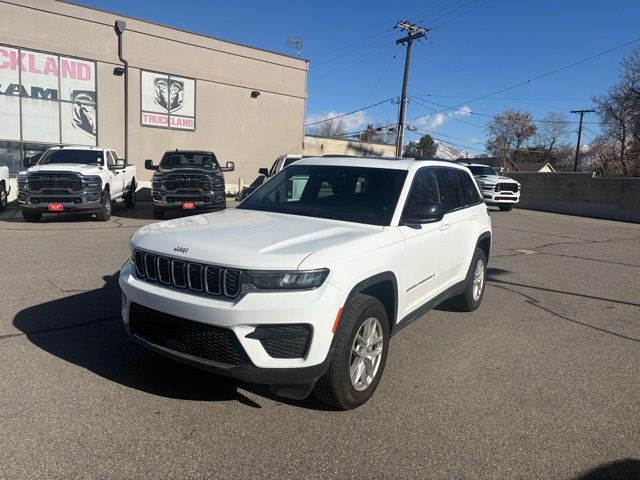 2025 Jeep Grand Cherokee Laredo X