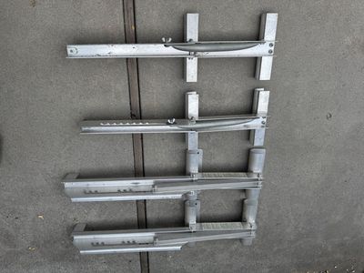 Ladder Jacks