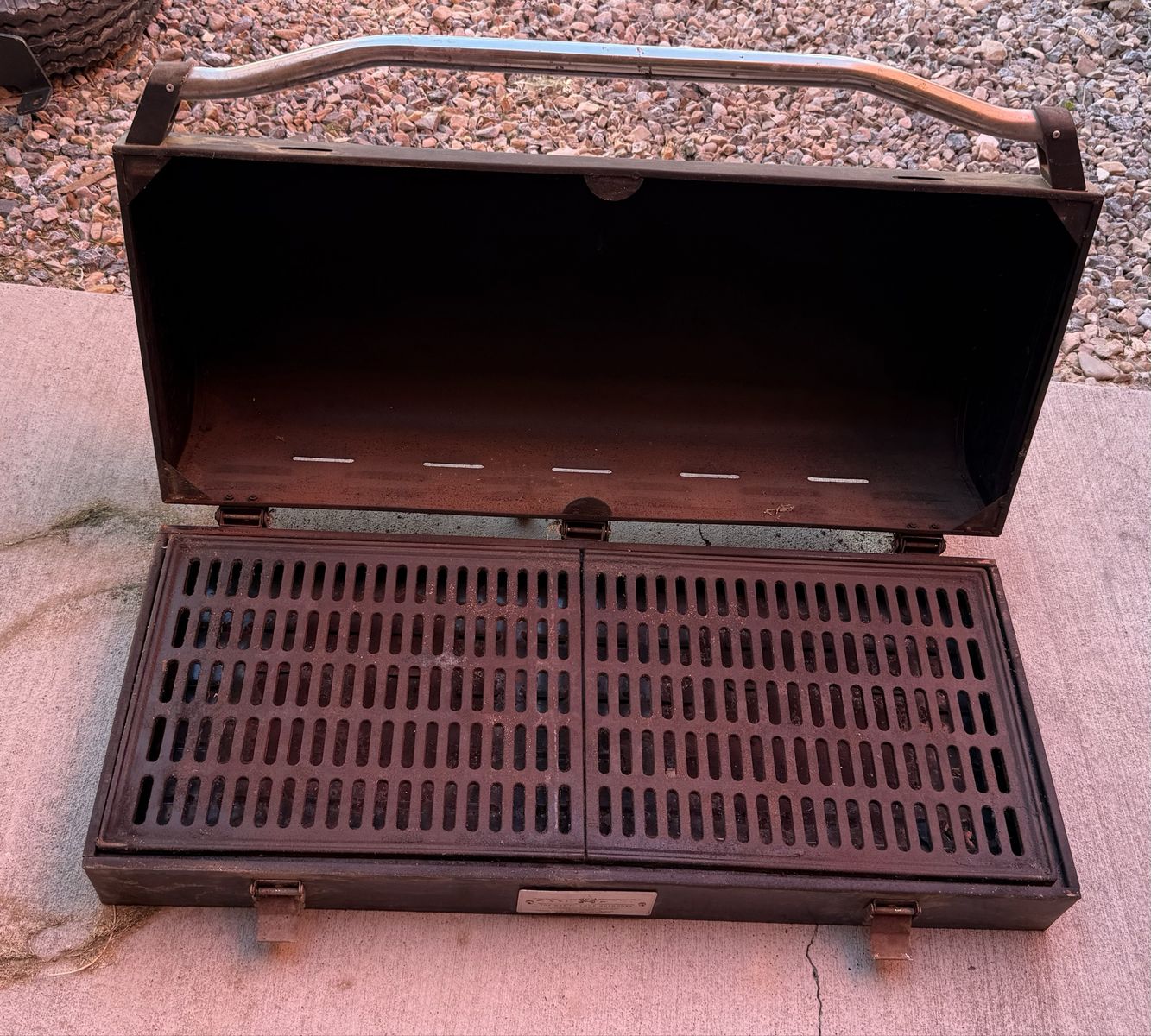 Camp Chef 2 burner deluxe bbq box