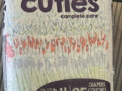 Cuties Diapers size 4 25ct