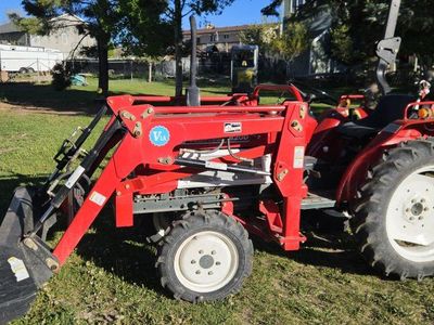 Yanmar 1820D tractor