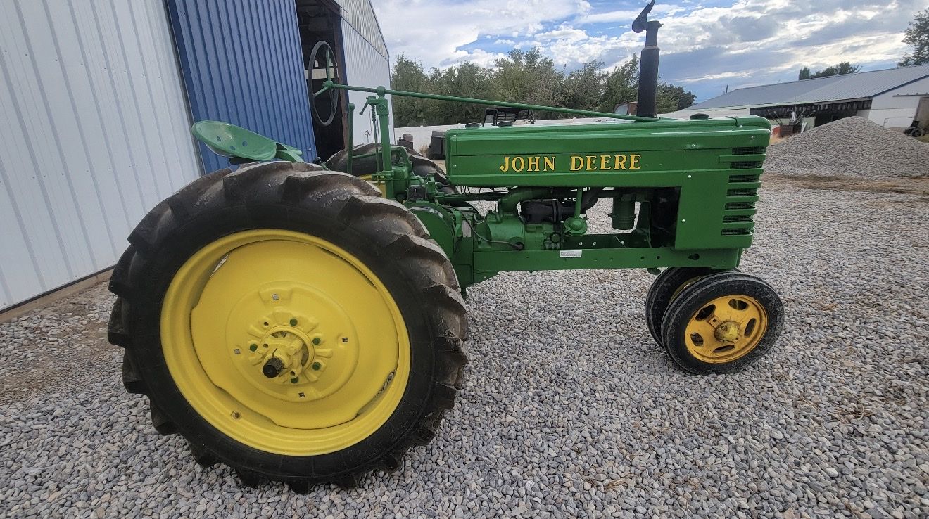 1941 John Deere Model H Tractor - Restored, Great Tires, Runs Great