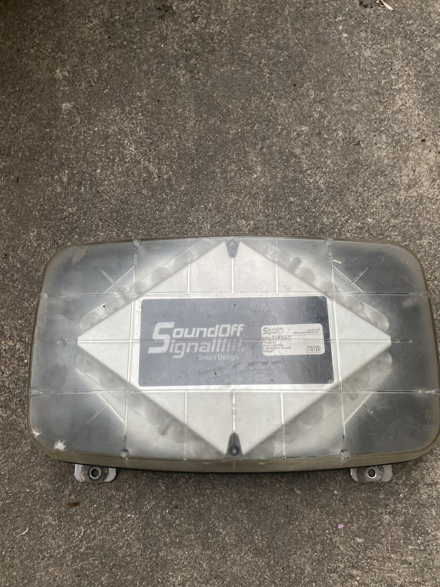 Truck top signal light