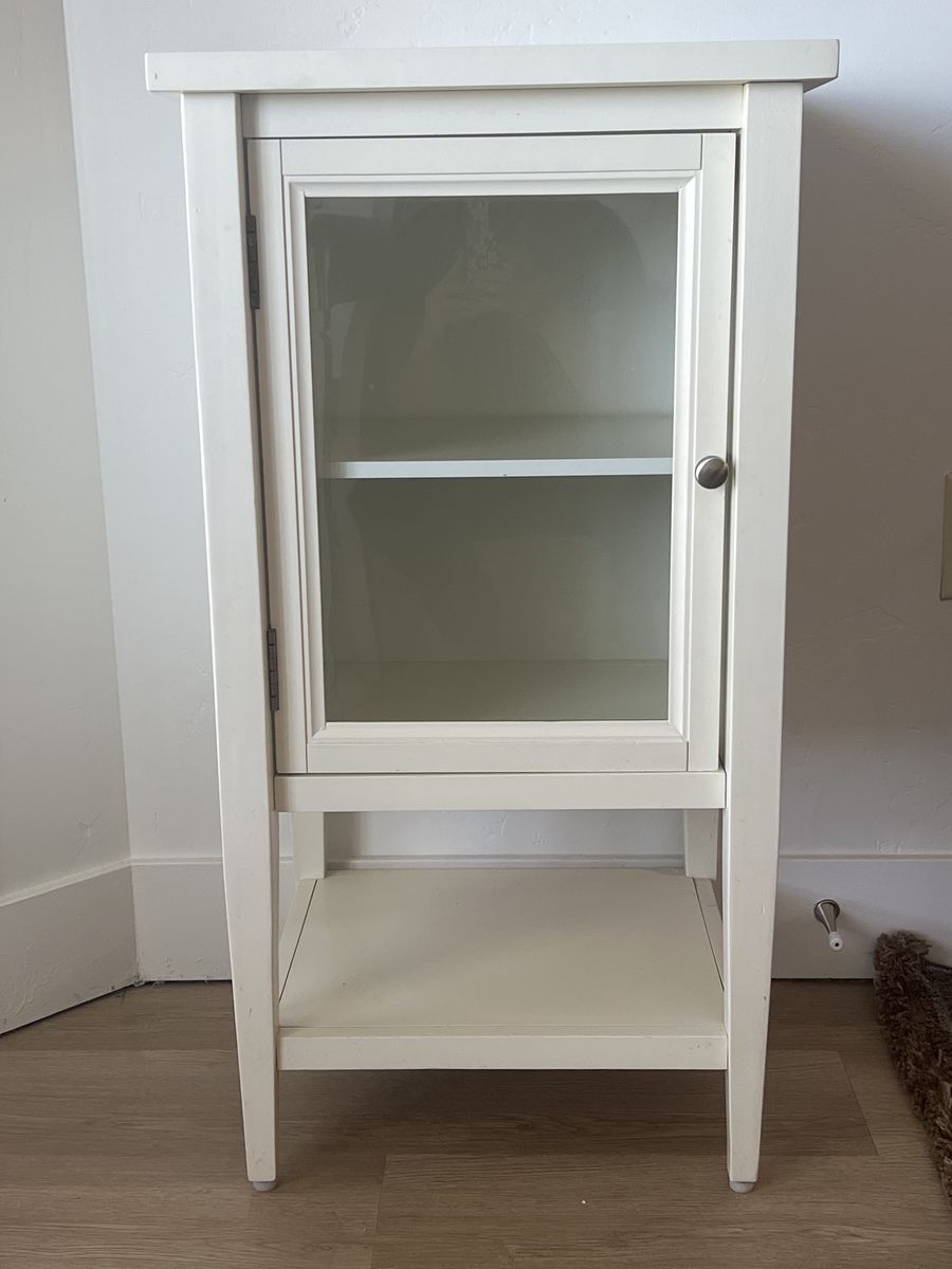 White Cabinet