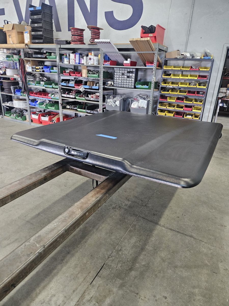 UnderCover Elite Tonneau Cover 2014-2018 Chevy 6'6 Bed