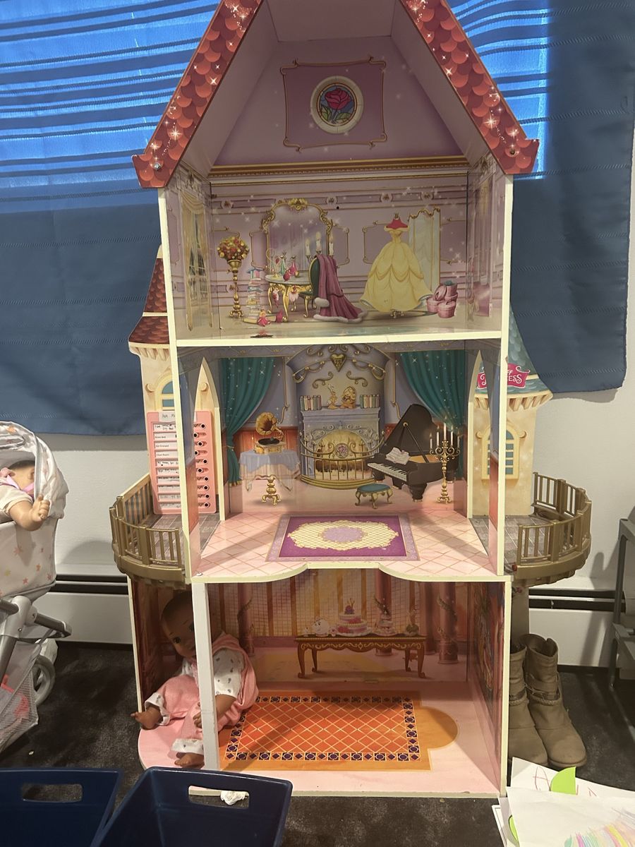 Disney Princess Belle's Enchanted Castle Dollhouse - 3 Story Play House