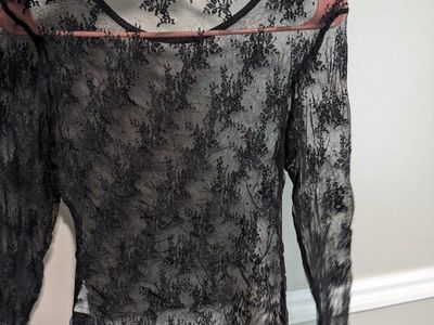 Black Floral Lace Long Sleeve Top - Size Small